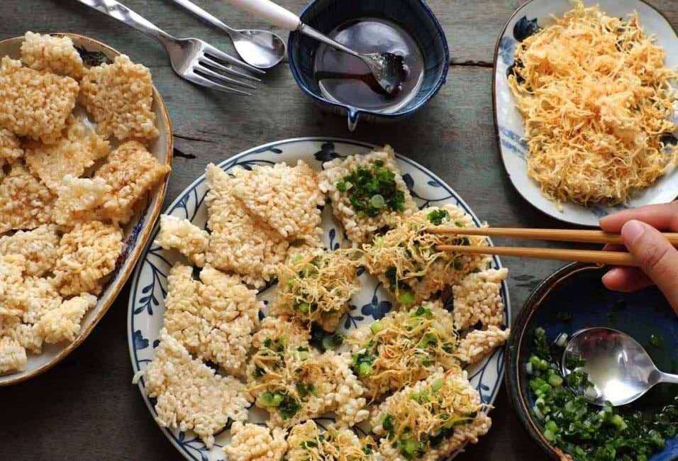 Lotus Snacks rice paper, crackers and crispy rice